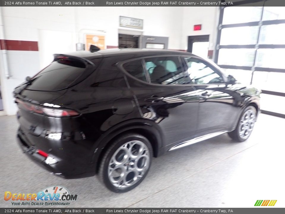 2024 Alfa Romeo Tonale Ti AWD Alfa Black / Black Photo #4