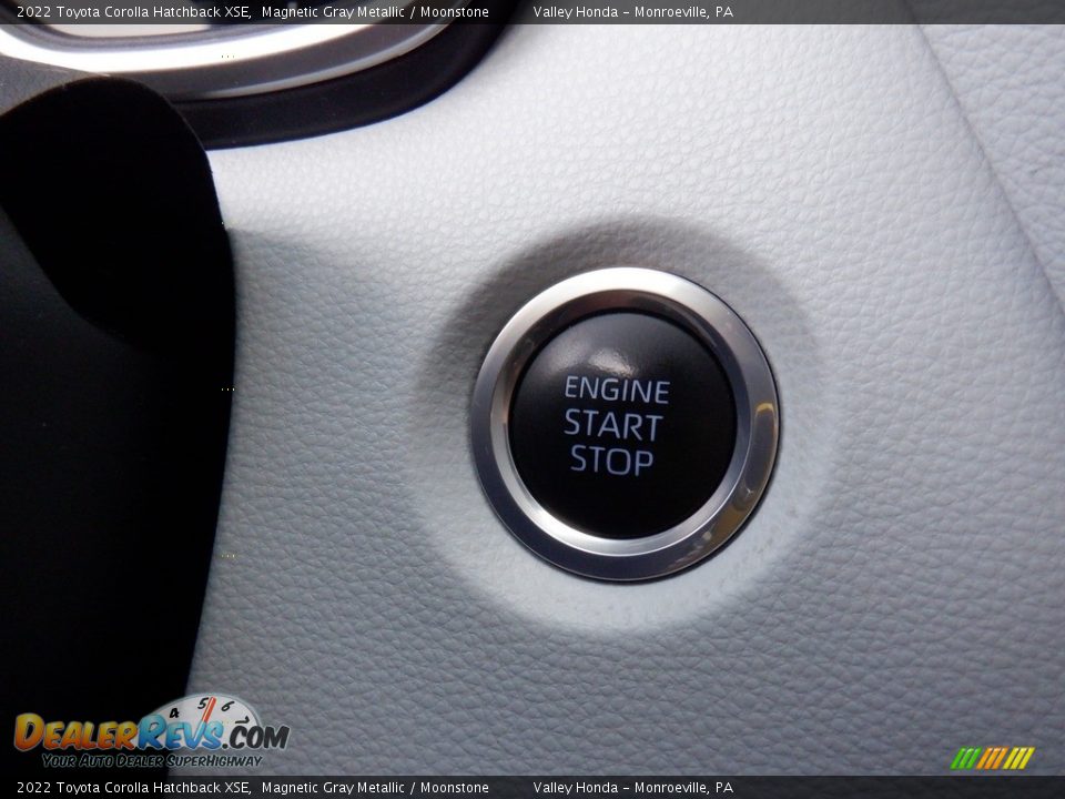 2022 Toyota Corolla Hatchback XSE Magnetic Gray Metallic / Moonstone Photo #22