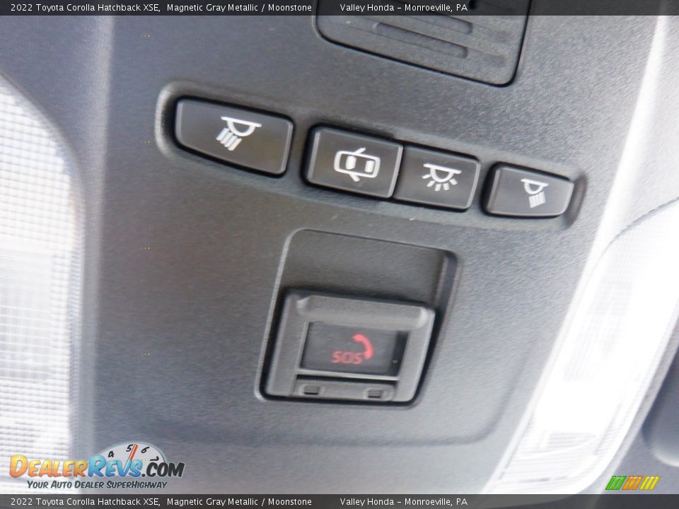 2022 Toyota Corolla Hatchback XSE Magnetic Gray Metallic / Moonstone Photo #26