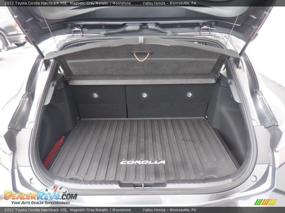 2022 Toyota Corolla Hatchback XSE Trunk Photo #33