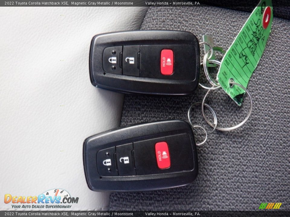 Keys of 2022 Toyota Corolla Hatchback XSE Photo #35
