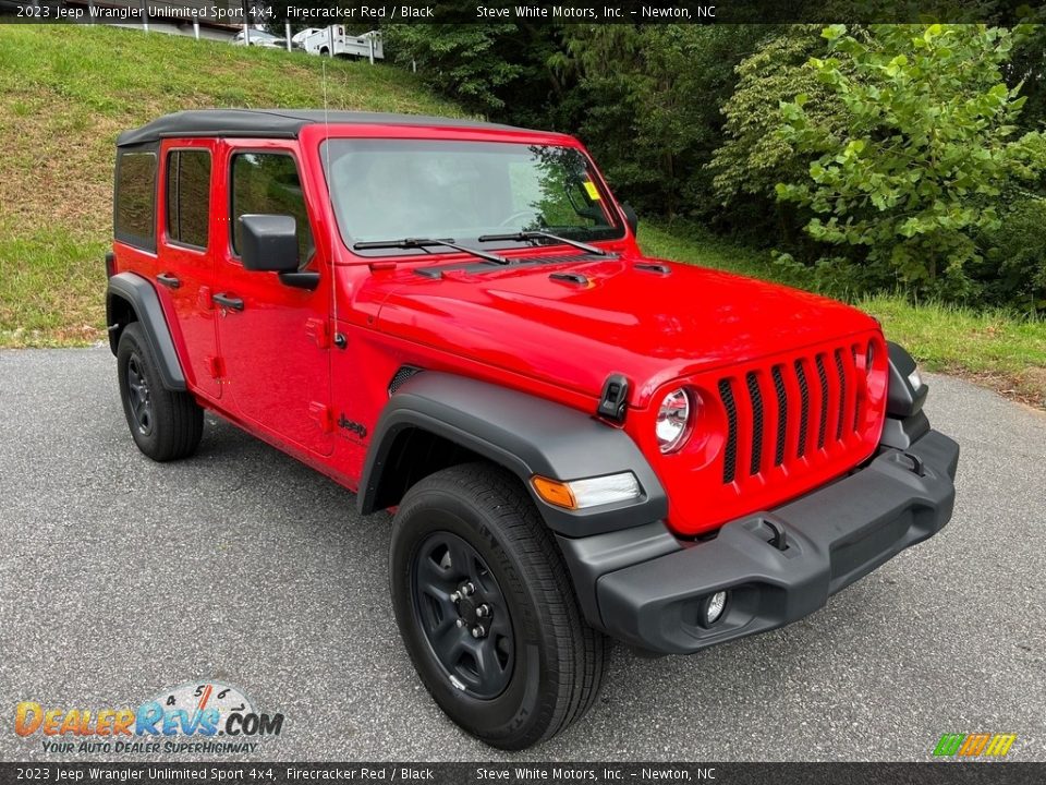 Front 3/4 View of 2023 Jeep Wrangler Unlimited Sport 4x4 Photo #4