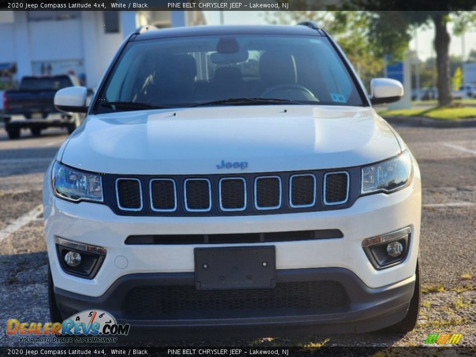 2020 Jeep Compass Latitude 4x4 White / Black Photo #2