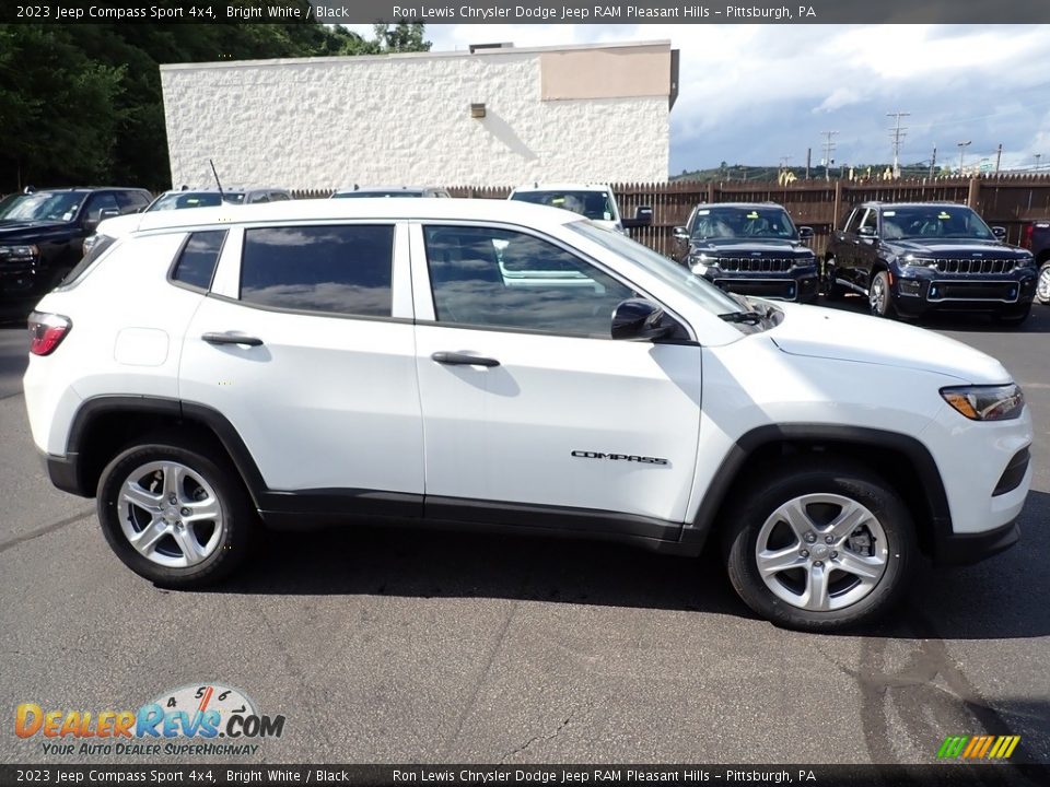 2023 Jeep Compass Sport 4x4 Bright White / Black Photo #7