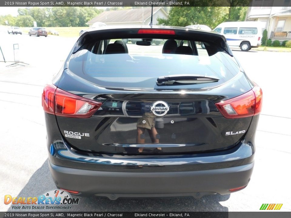 2019 Nissan Rogue Sport SL AWD Magnetic Black Pearl / Charcoal Photo #10