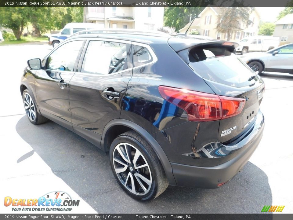 2019 Nissan Rogue Sport SL AWD Magnetic Black Pearl / Charcoal Photo #11