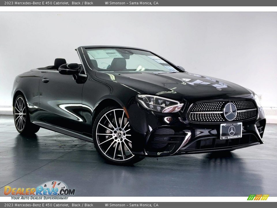 Front 3/4 View of 2023 Mercedes-Benz E 450 Cabriolet Photo #12