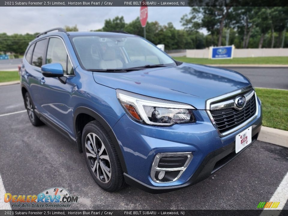 Front 3/4 View of 2021 Subaru Forester 2.5i Limited Photo #2