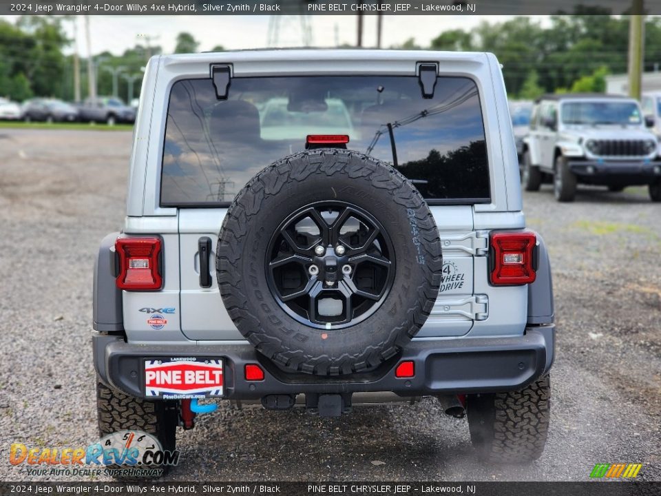 2024 Jeep Wrangler 4-Door Willys 4xe Hybrid Silver Zynith / Black Photo #6