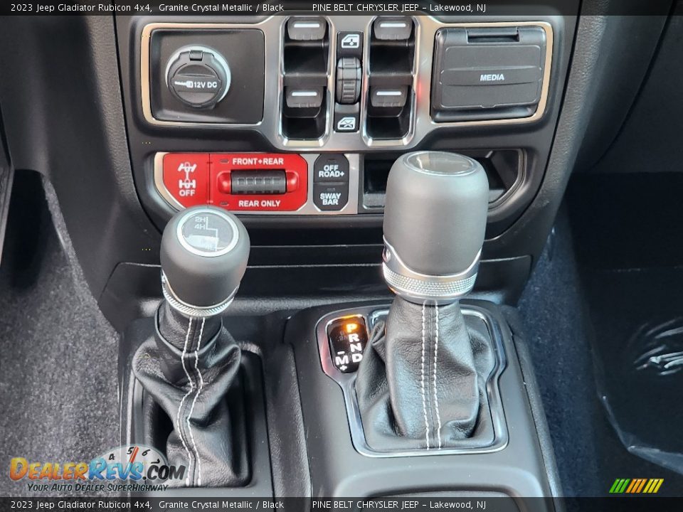 2023 Jeep Gladiator Rubicon 4x4 Shifter Photo #10