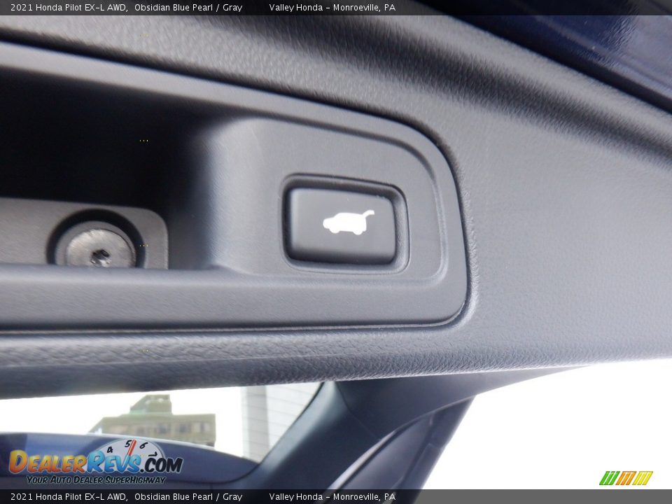 2021 Honda Pilot EX-L AWD Obsidian Blue Pearl / Gray Photo #32