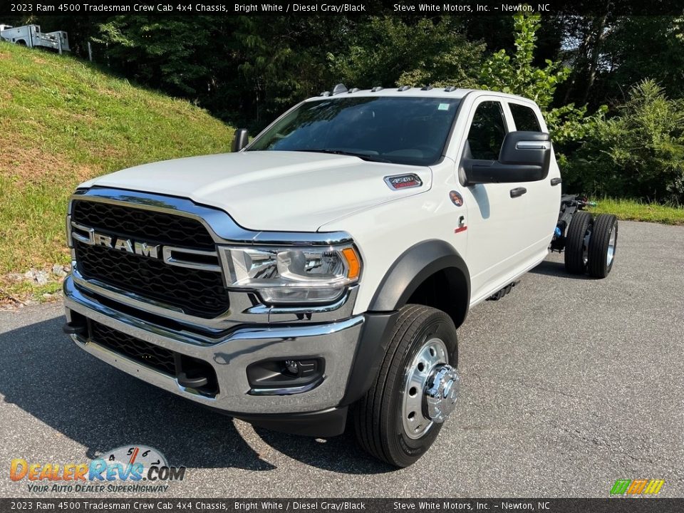 2023 Ram 4500 Tradesman Crew Cab 4x4 Chassis Bright White / Diesel Gray/Black Photo #2