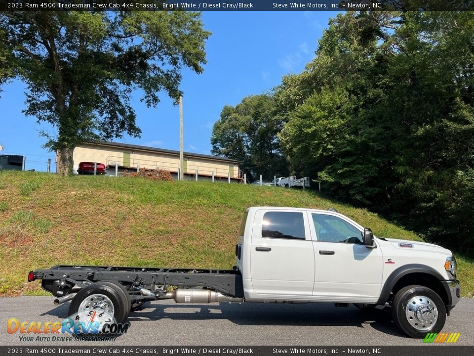 2023 Ram 4500 Tradesman Crew Cab 4x4 Chassis Bright White / Diesel Gray/Black Photo #5