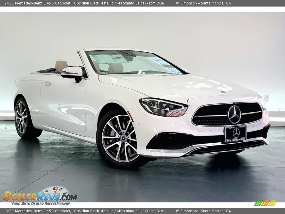 Front 3/4 View of 2023 Mercedes-Benz E 450 Cabriolet Photo #12