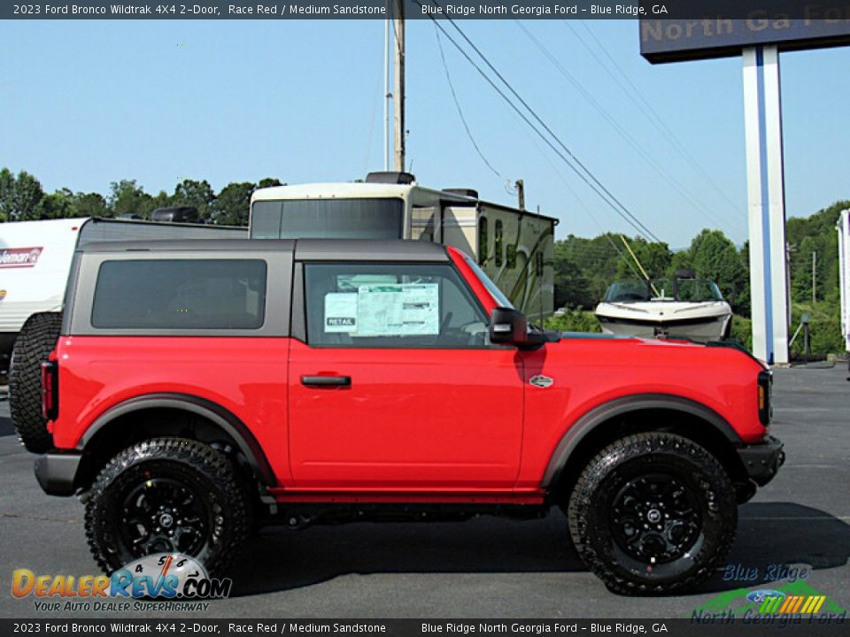 2023 Ford Bronco Wildtrak 4X4 2-Door Race Red / Medium Sandstone Photo #7