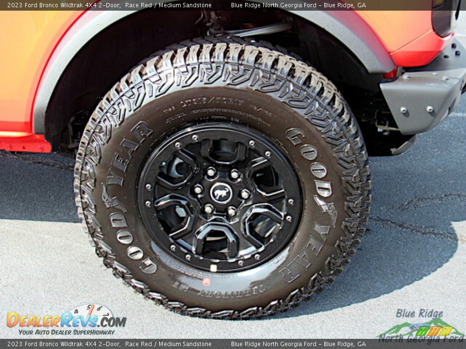 2023 Ford Bronco Wildtrak 4X4 2-Door Race Red / Medium Sandstone Photo #9