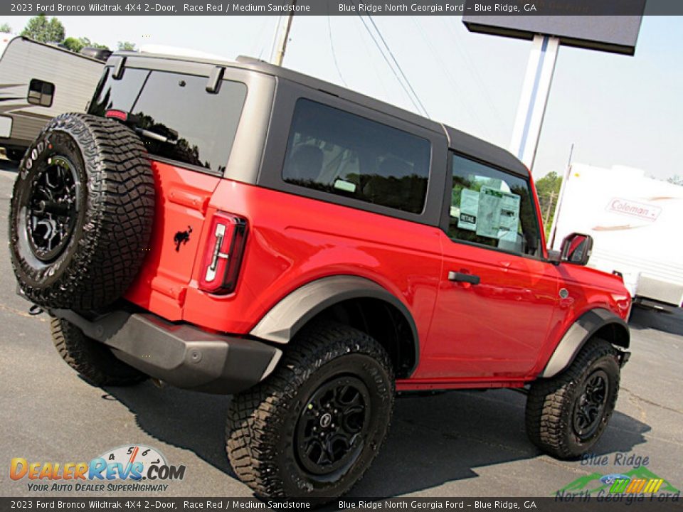 2023 Ford Bronco Wildtrak 4X4 2-Door Race Red / Medium Sandstone Photo #27