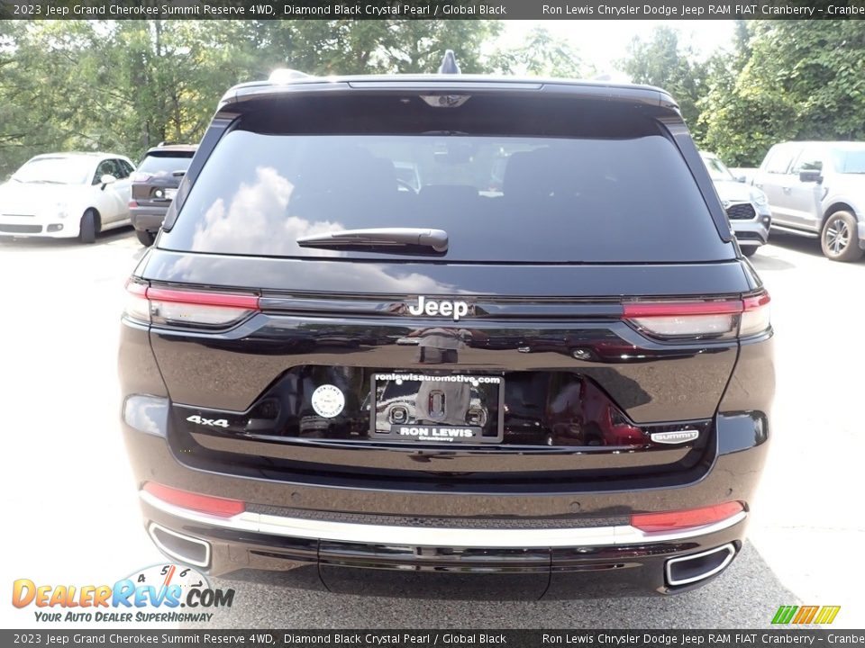 2023 Jeep Grand Cherokee Summit Reserve 4WD Diamond Black Crystal Pearl / Global Black Photo #4