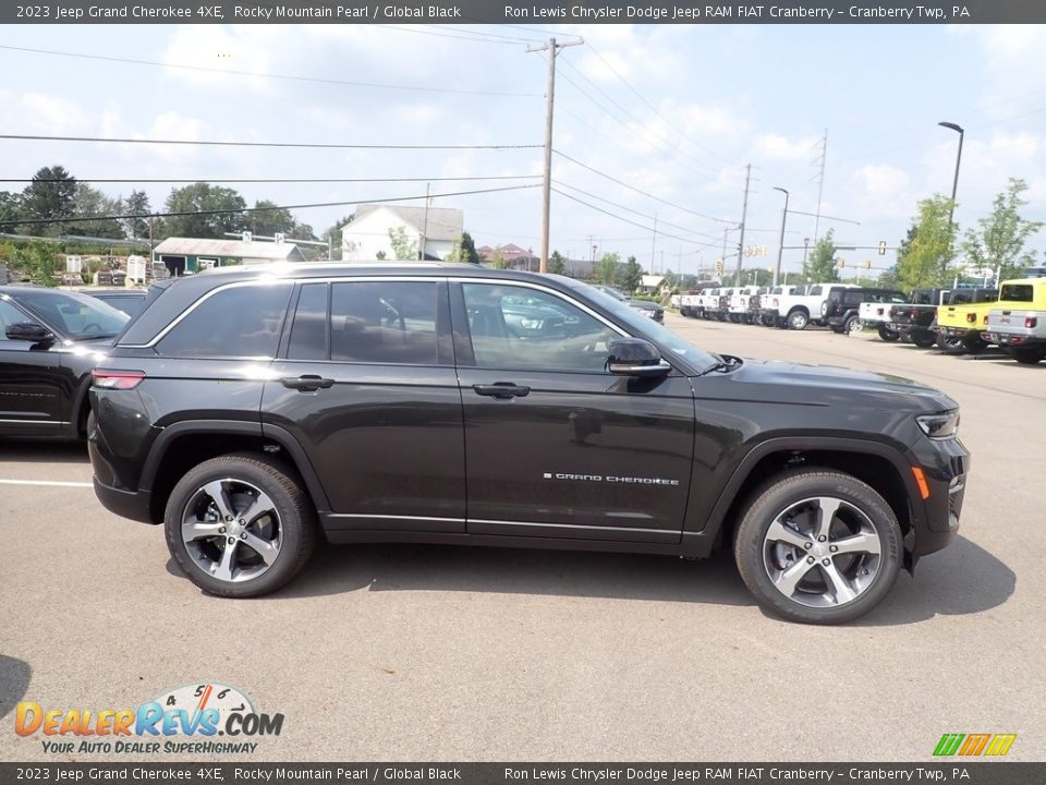 2023 Jeep Grand Cherokee 4XE Rocky Mountain Pearl / Global Black Photo #6