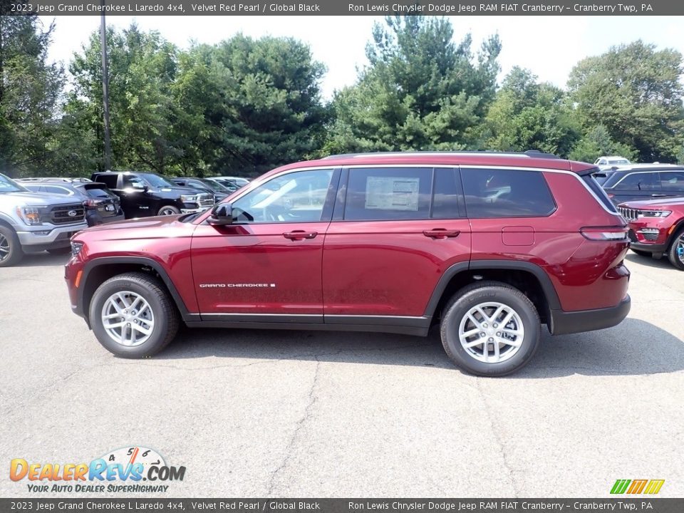 2023 Jeep Grand Cherokee L Laredo 4x4 Velvet Red Pearl / Global Black Photo #2