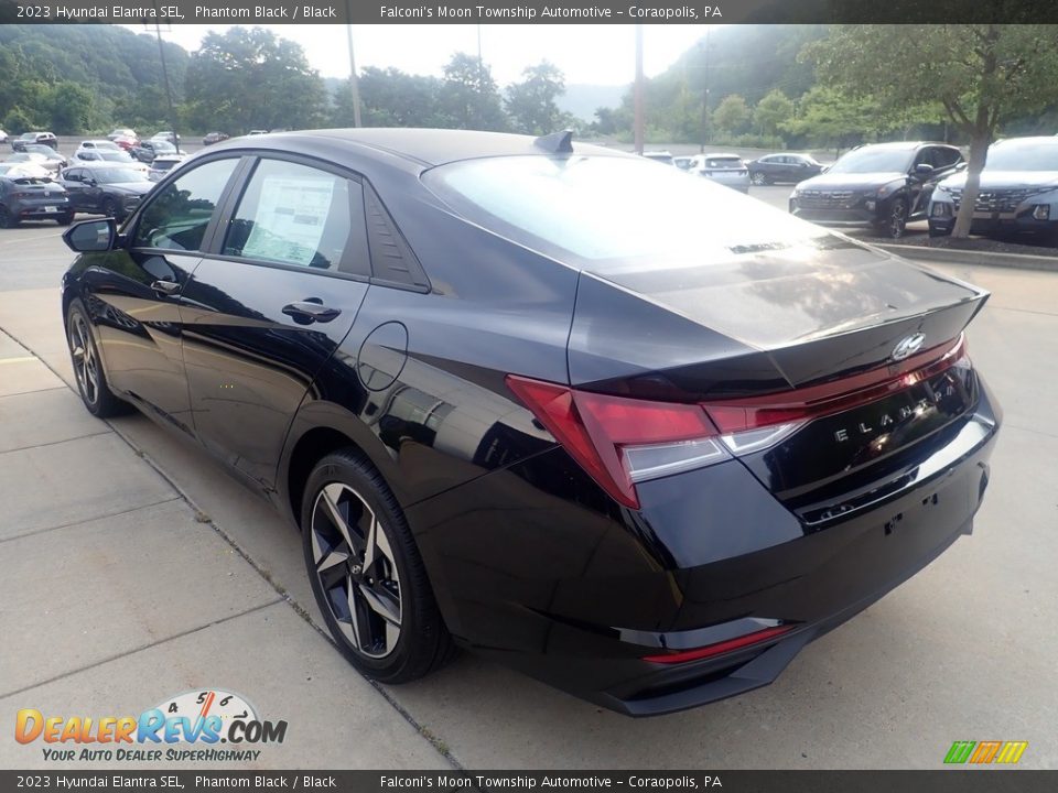 2023 Hyundai Elantra SEL Phantom Black / Black Photo #5