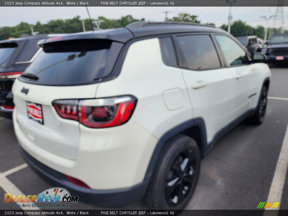 2020 Jeep Compass Altitude 4x4 White / Black Photo #3