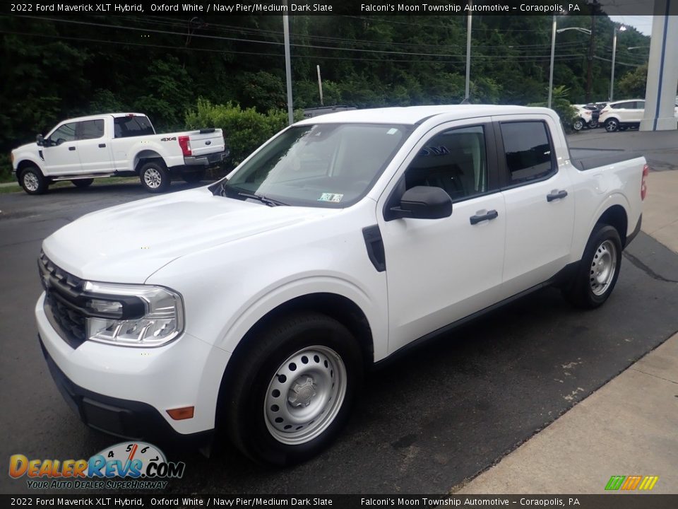 Front 3/4 View of 2022 Ford Maverick XLT Hybrid Photo #7