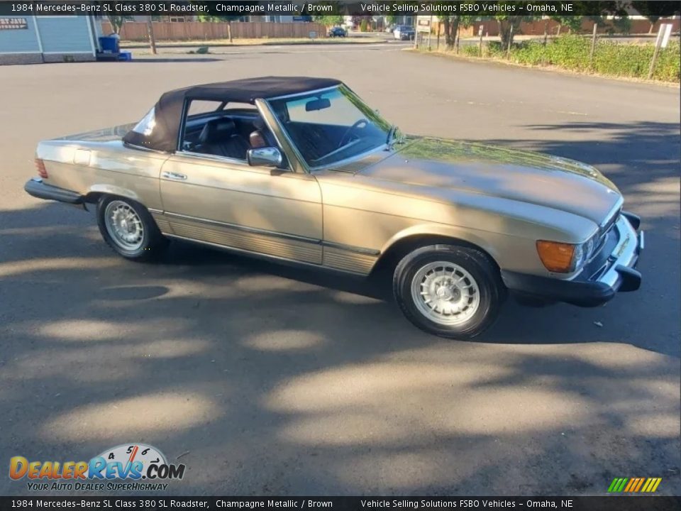 Front 3/4 View of 1984 Mercedes-Benz SL Class 380 SL Roadster Photo #1