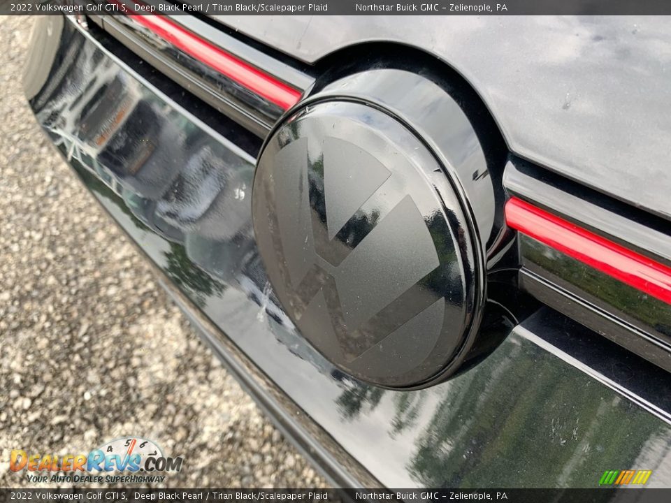 2022 Volkswagen Golf GTI S Deep Black Pearl / Titan Black/Scalepaper Plaid Photo #30