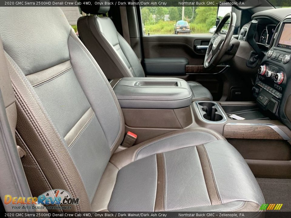 Front Seat of 2020 GMC Sierra 2500HD Denali Crew Cab 4WD Photo #29