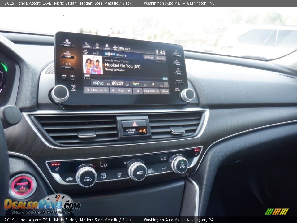 Controls of 2019 Honda Accord EX-L Hybrid Sedan Photo #5