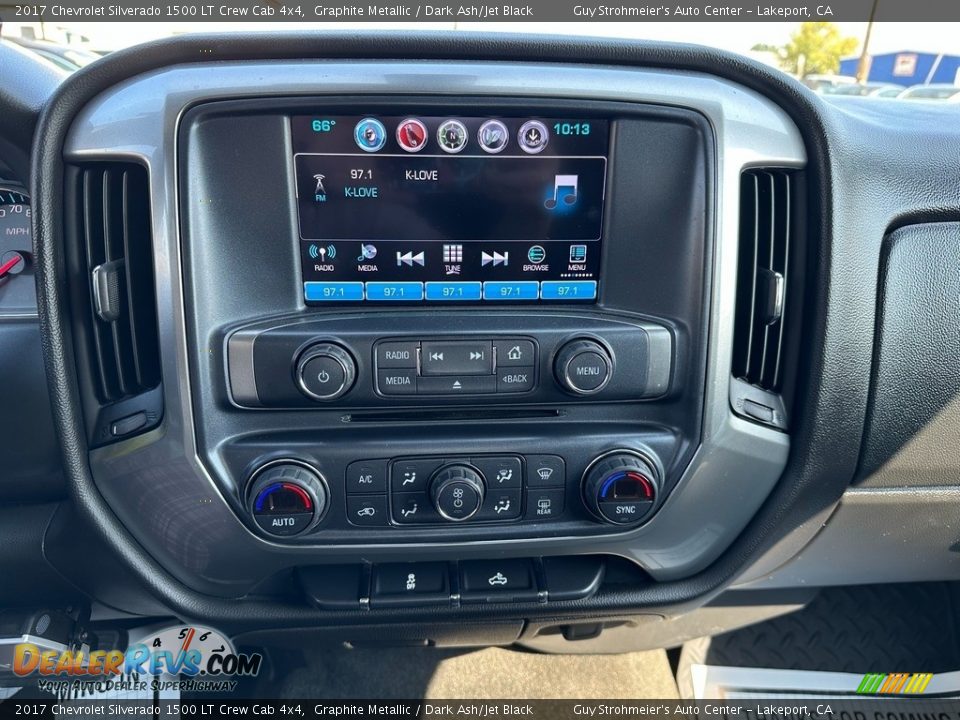 Controls of 2017 Chevrolet Silverado 1500 LT Crew Cab 4x4 Photo #8