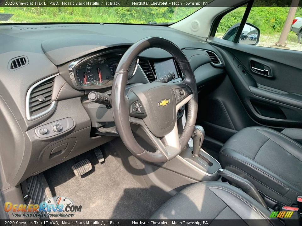 Front Seat of 2020 Chevrolet Trax LT AWD Photo #10