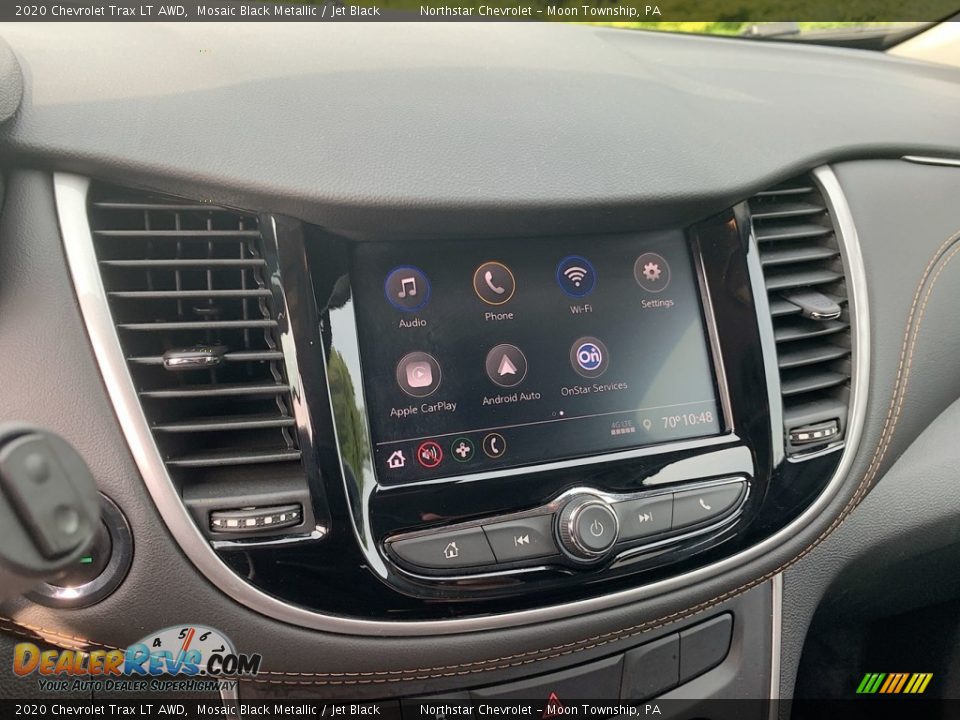 Controls of 2020 Chevrolet Trax LT AWD Photo #13