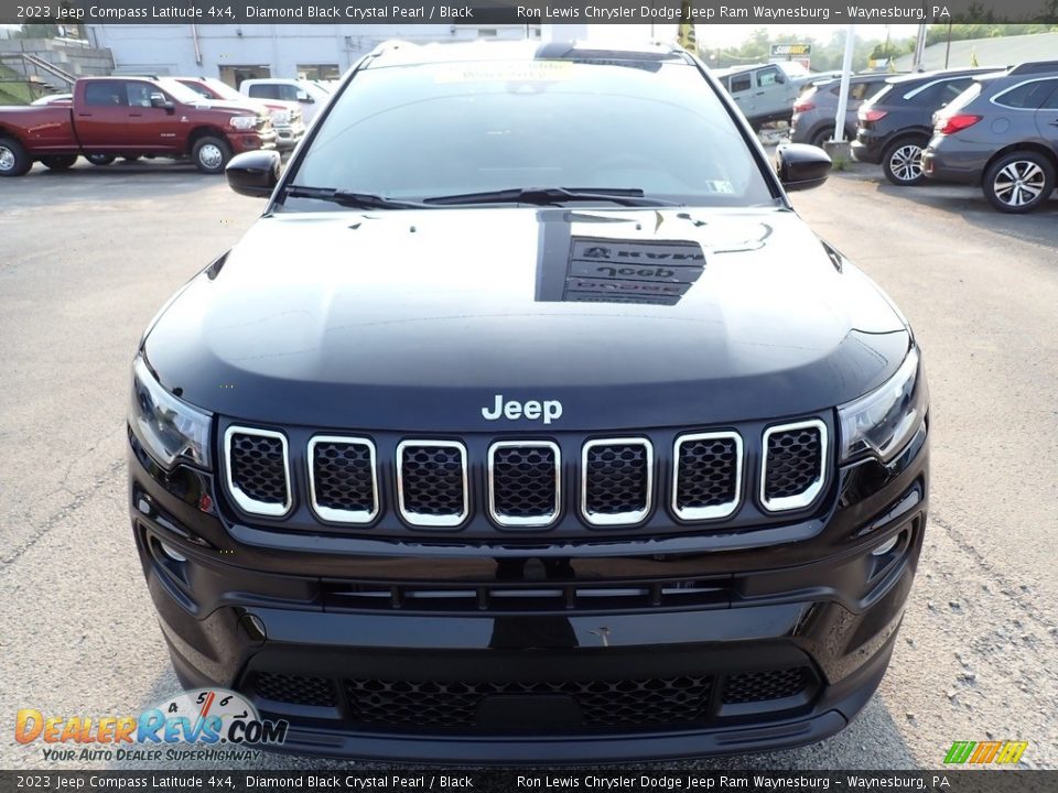 2023 Jeep Compass Latitude 4x4 Diamond Black Crystal Pearl / Black Photo #9