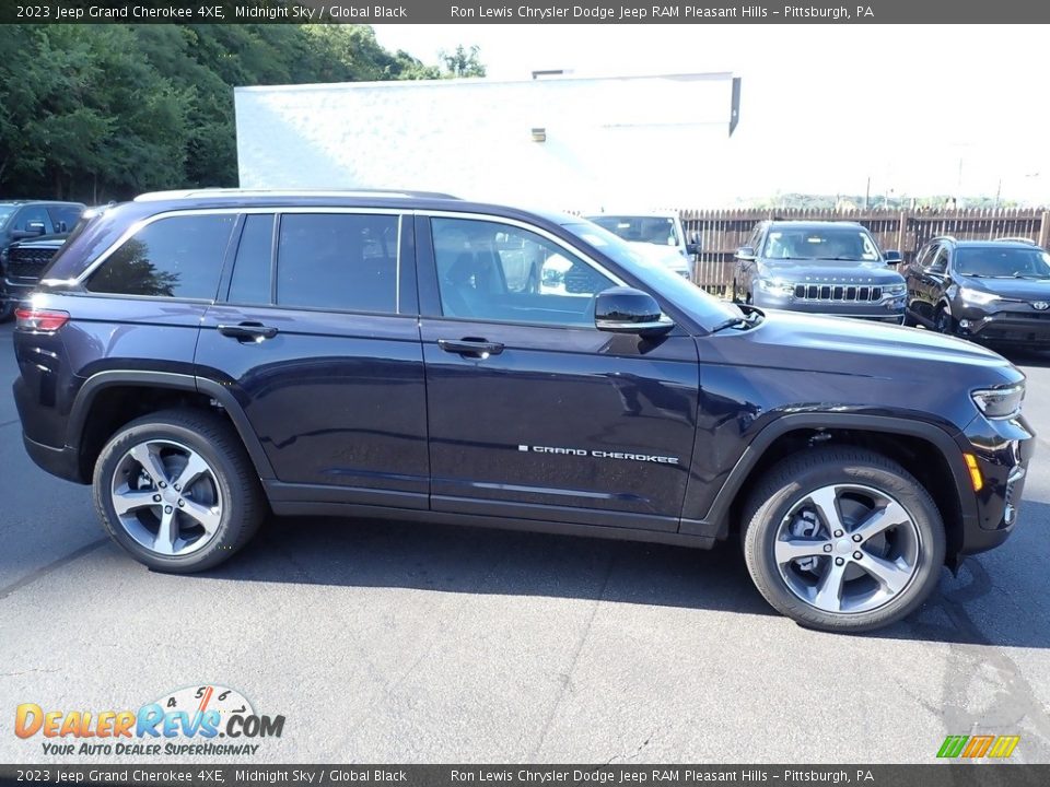 2023 Jeep Grand Cherokee 4XE Midnight Sky / Global Black Photo #7