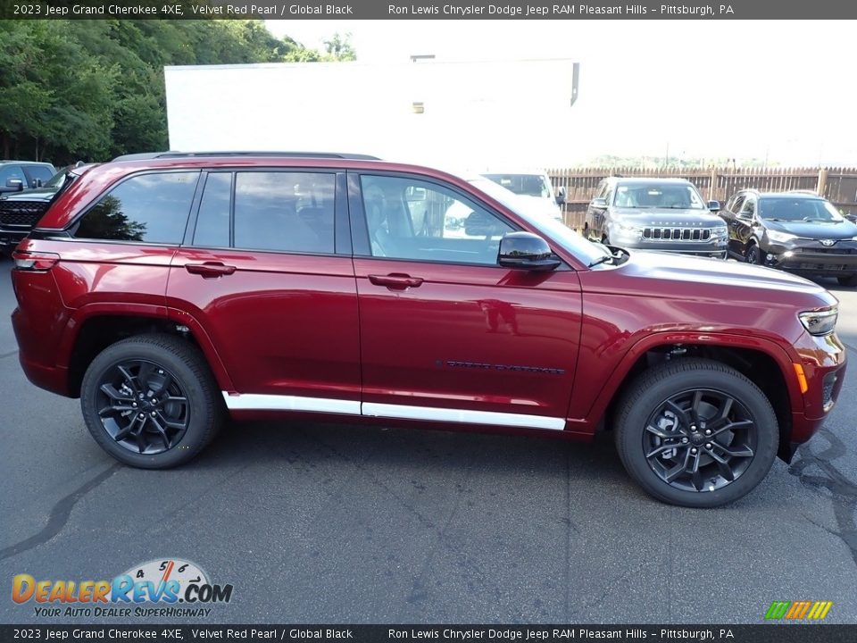 2023 Jeep Grand Cherokee 4XE Velvet Red Pearl / Global Black Photo #7