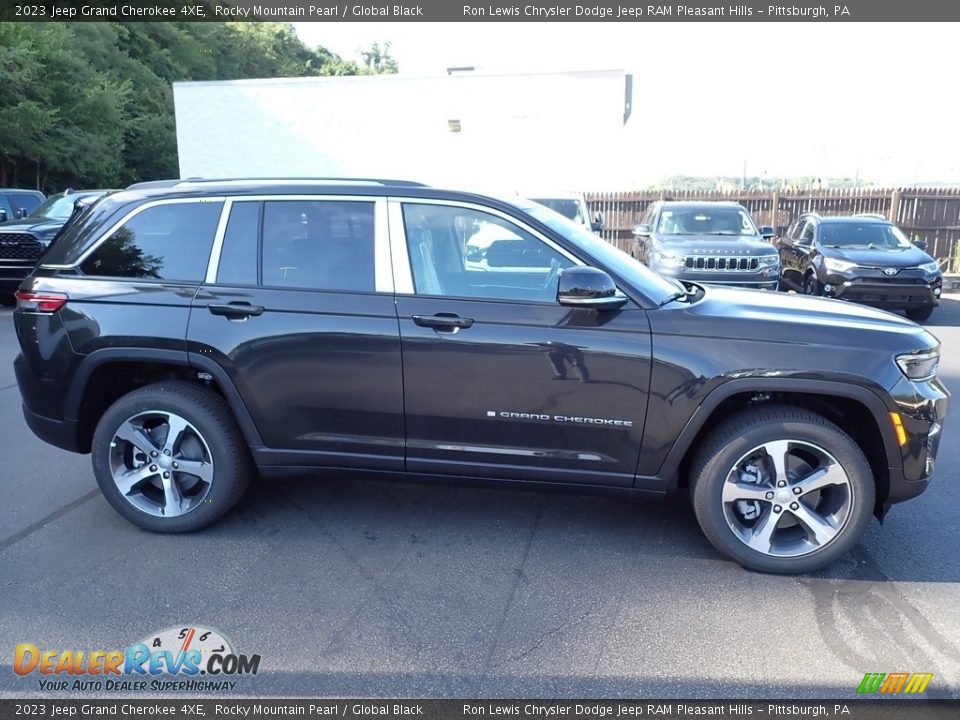 2023 Jeep Grand Cherokee 4XE Rocky Mountain Pearl / Global Black Photo #7