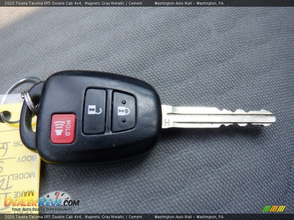 Keys of 2020 Toyota Tacoma SR5 Double Cab 4x4 Photo #28