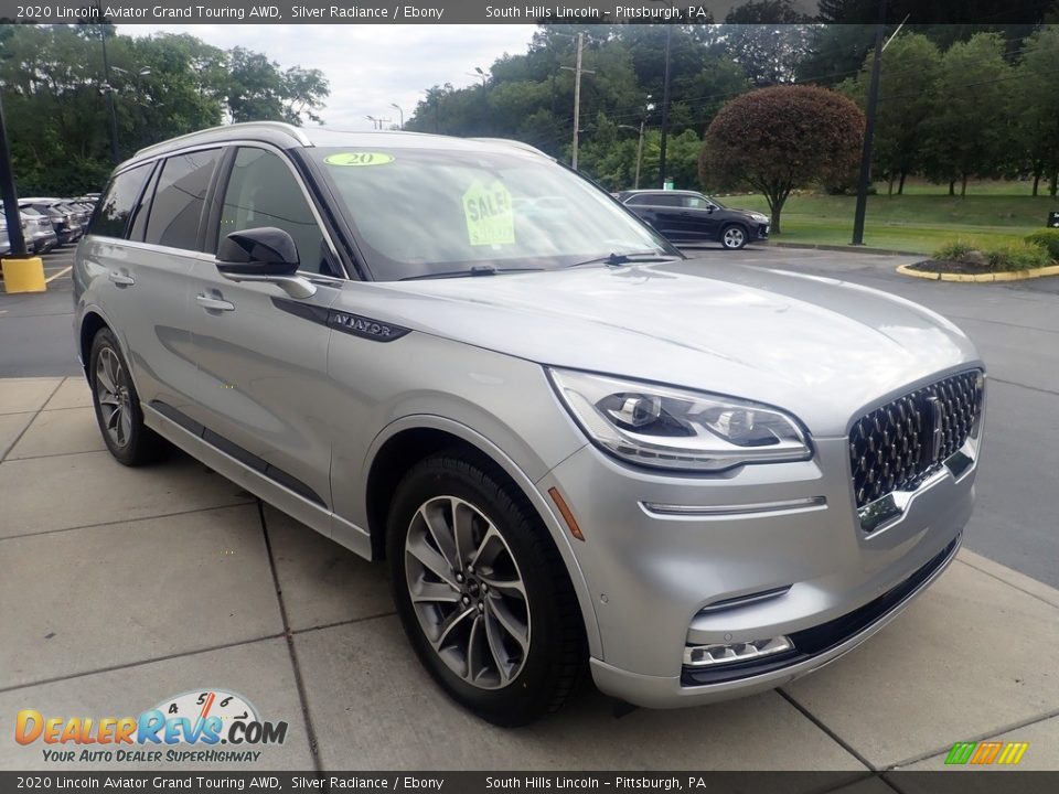 Front 3/4 View of 2020 Lincoln Aviator Grand Touring AWD Photo #8