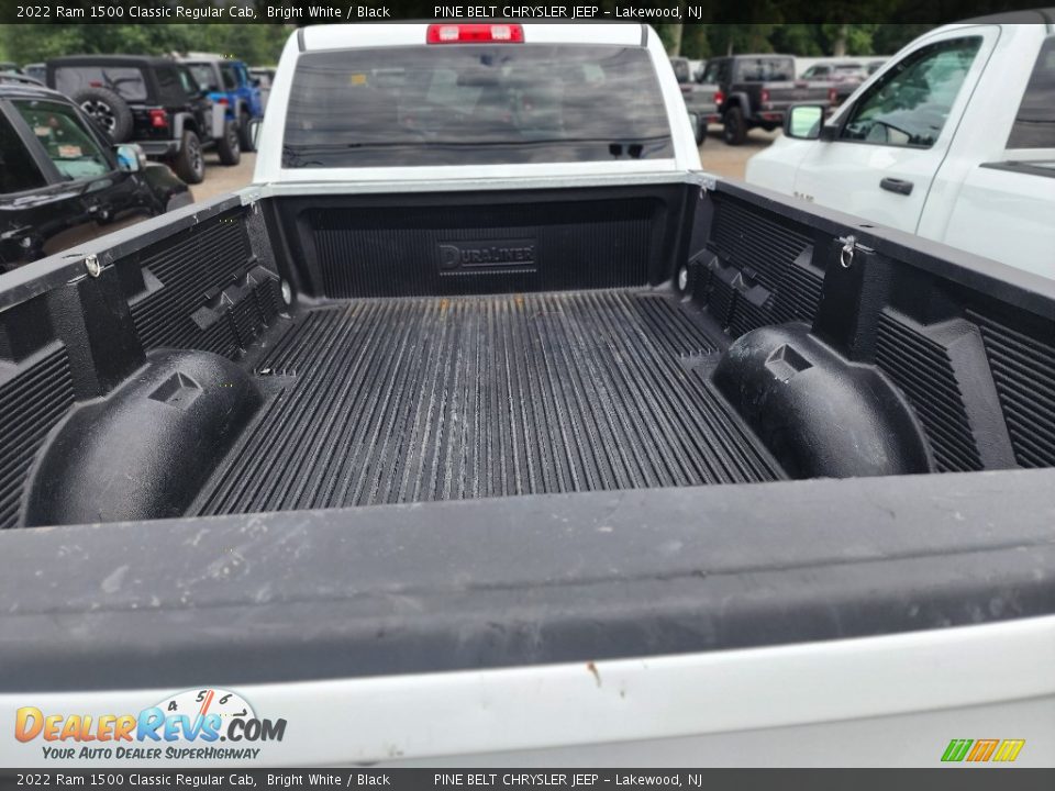 2022 Ram 1500 Classic Regular Cab Bright White / Black Photo #6