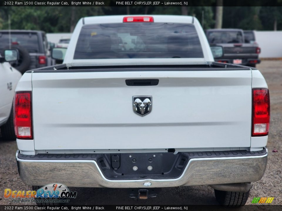 2022 Ram 1500 Classic Regular Cab Bright White / Black Photo #4