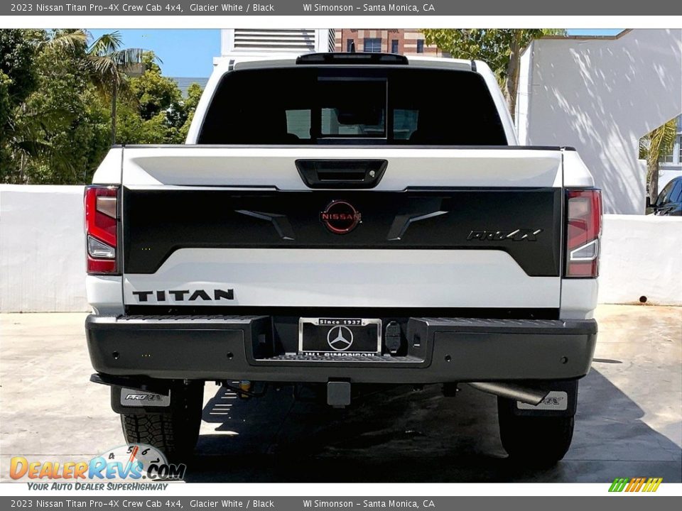 2023 Nissan Titan Pro-4X Crew Cab 4x4 Glacier White / Black Photo #3