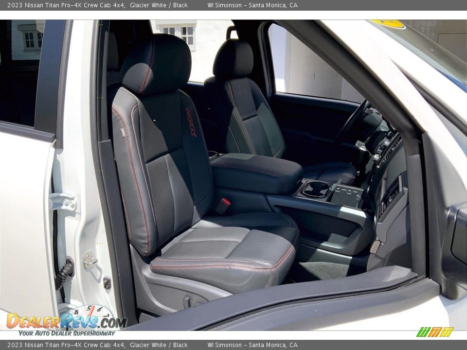 Front Seat of 2023 Nissan Titan Pro-4X Crew Cab 4x4 Photo #6
