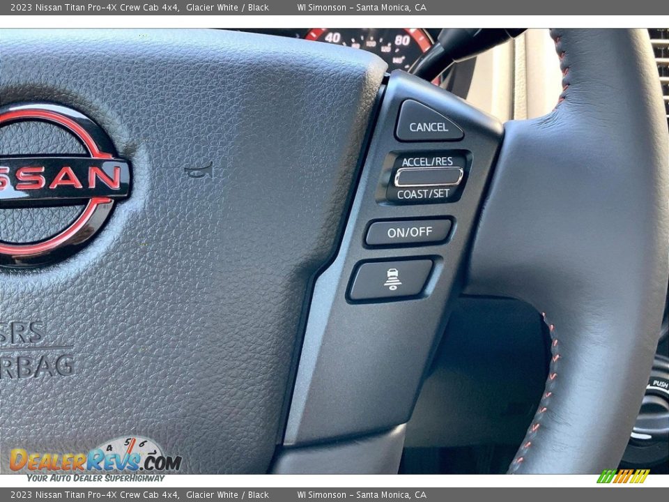 2023 Nissan Titan Pro-4X Crew Cab 4x4 Steering Wheel Photo #22