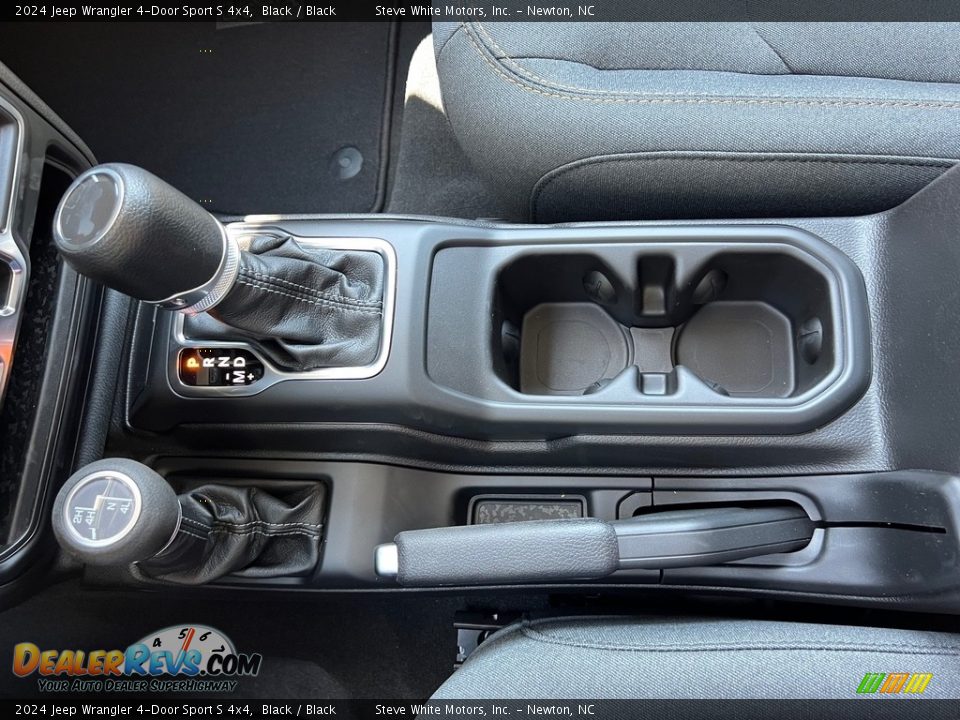 2024 Jeep Wrangler 4-Door Sport S 4x4 Shifter Photo #23