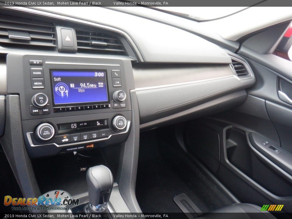 2019 Honda Civic LX Sedan Molten Lava Pearl / Black Photo #16