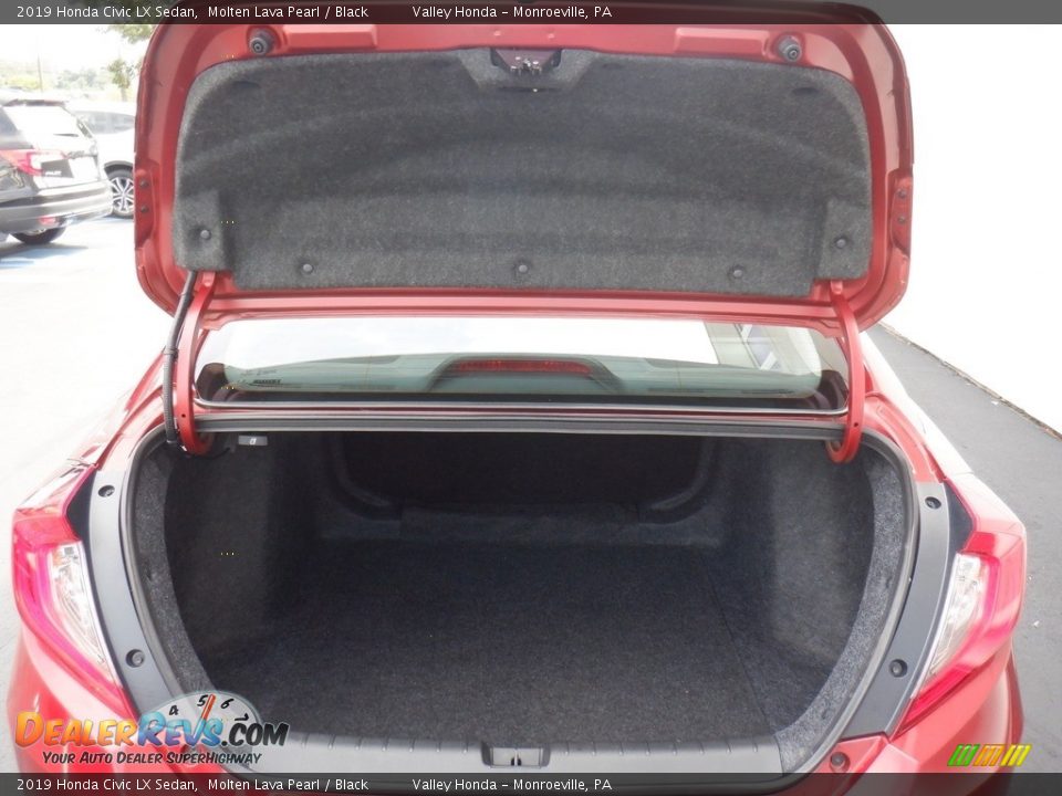 2019 Honda Civic LX Sedan Molten Lava Pearl / Black Photo #25