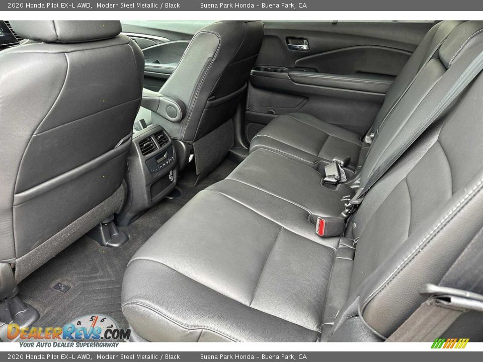 Rear Seat of 2020 Honda Pilot EX-L AWD Photo #13