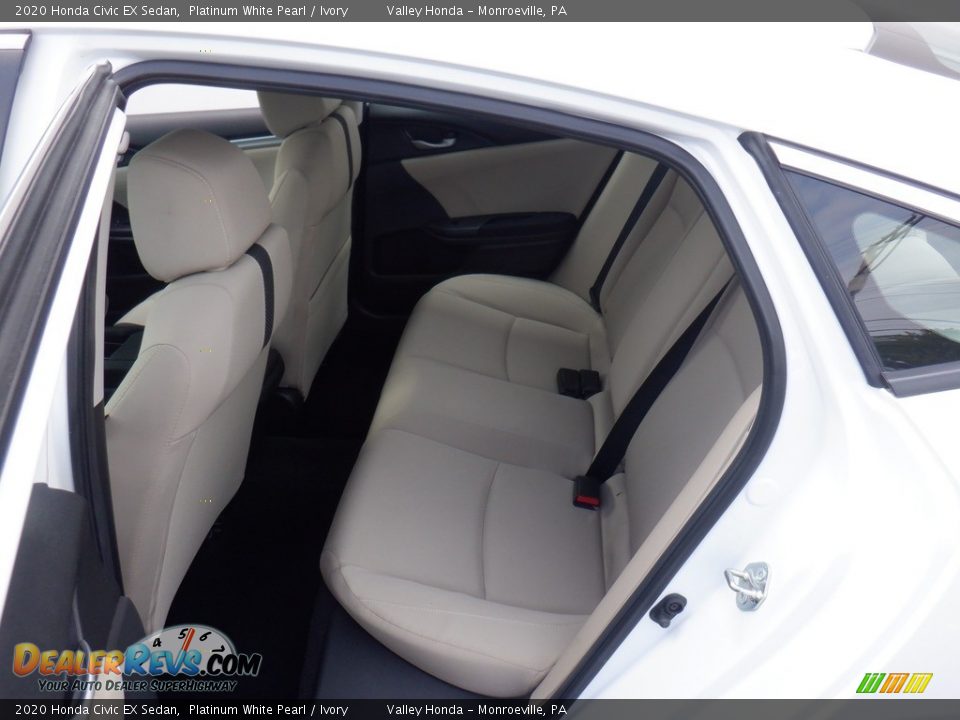 2020 Honda Civic EX Sedan Platinum White Pearl / Ivory Photo #26
